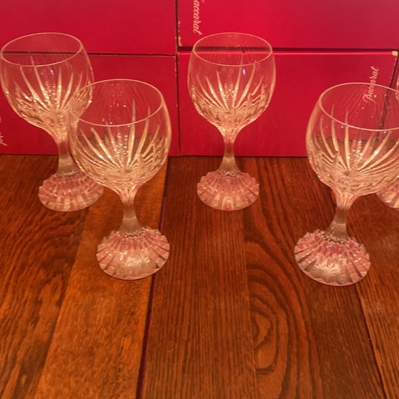 Baccarat Wine Glasses, Messena - Picture 2 of 3